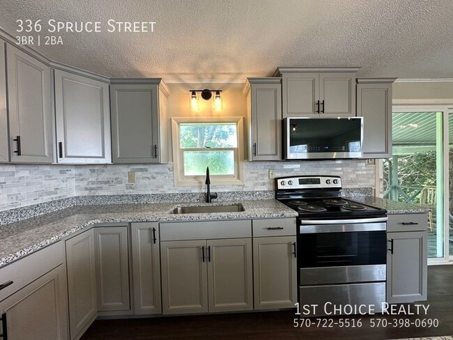 Building Photo - Beautiful remodeled house for rent!