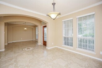Building Photo - 3211 London Ln