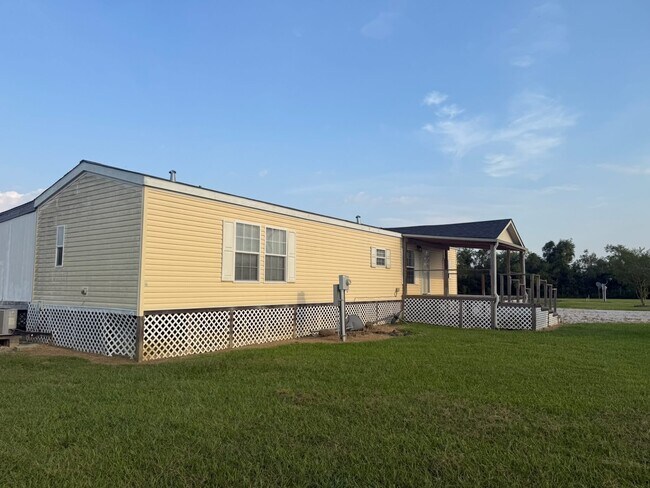 Foto del edificio - 1567 Co Rd 486