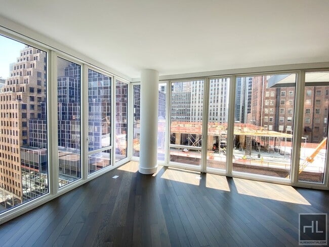 Building Photo - East 44th Street