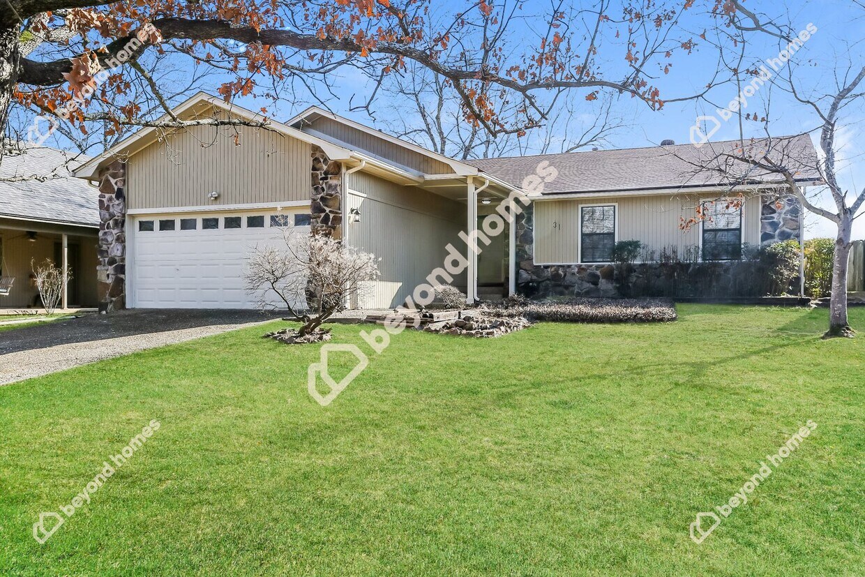Foto principal - Beautiful 3 Bedroom 2 Bathroom House - Rea...