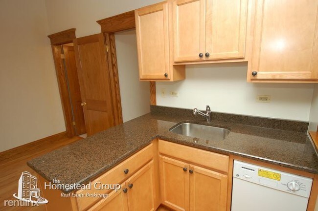 Building Photo - 1139 W Webster Ave