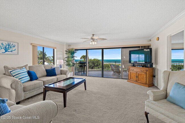 Foto del edificio - 6770 Ridgewood Ave