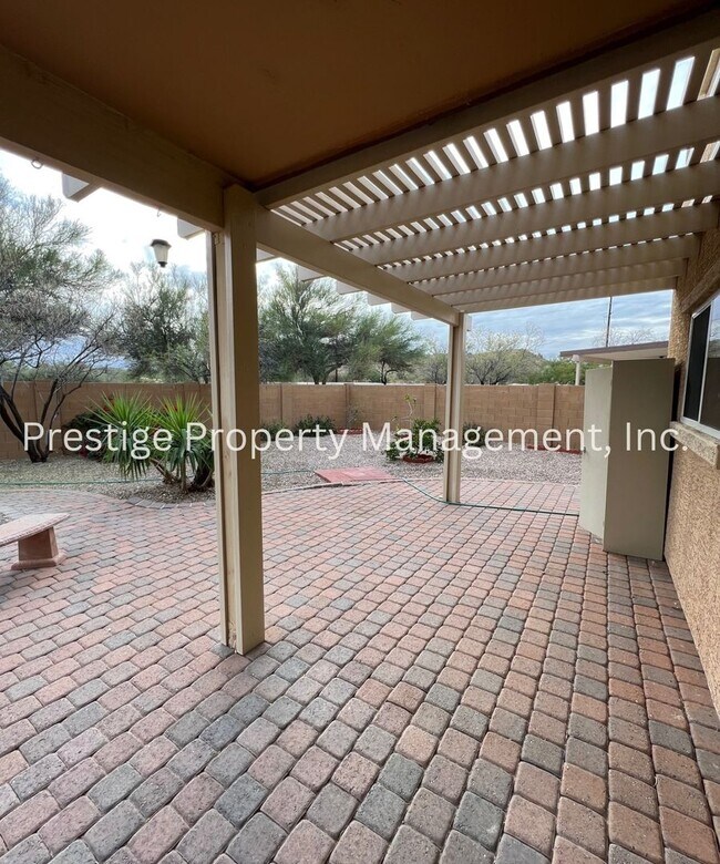 Foto del edificio - Large Sahuarita home in a cul-de-sac!