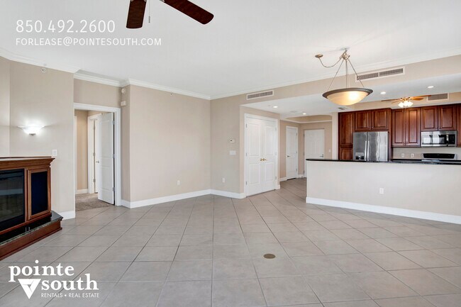 Building Photo - 608 Lost 701C