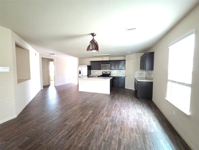 Foto del edificio - 2026 Naplechase Crest Dr