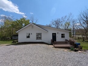 Building Photo - 5-25 Woodrow Ave