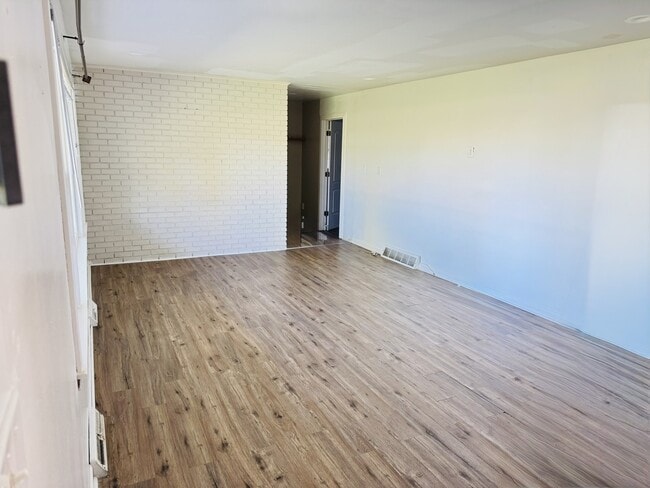 Building Photo - 2124 Prairie St