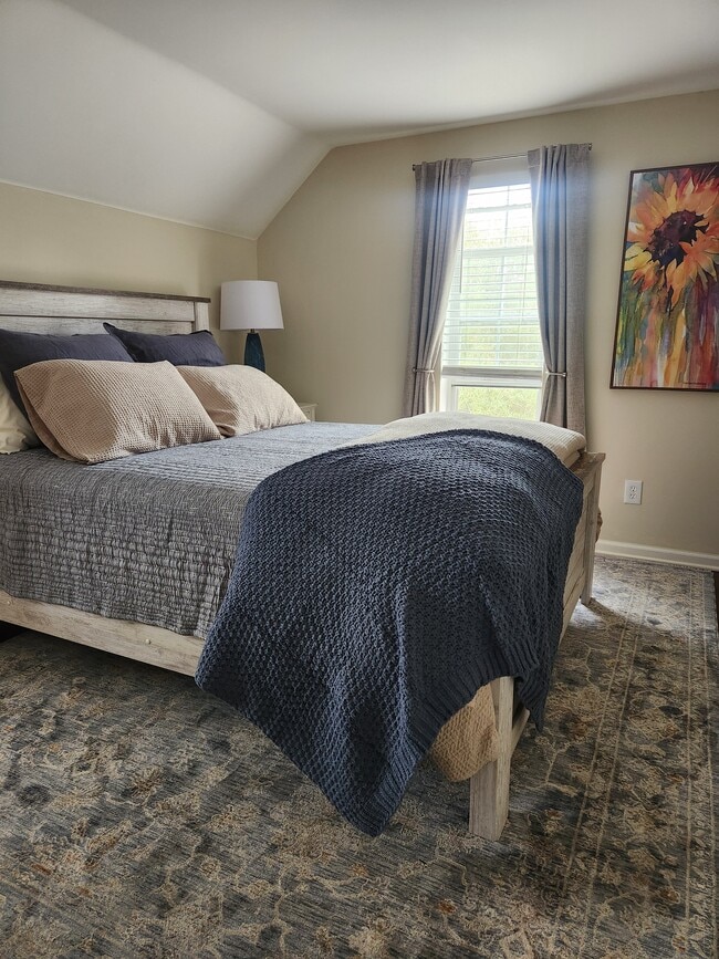 Bedroom - 690 Kodiak Ln