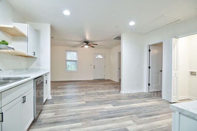 Foto del edificio - 313 Heyward St