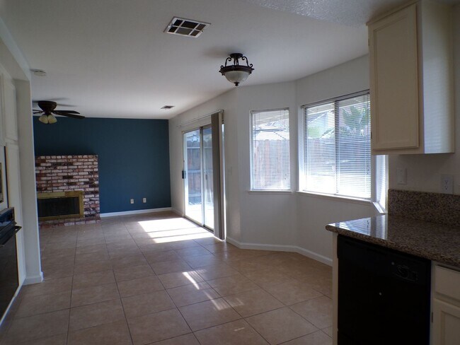 Foto del edificio - North Modesto Near Mall & Freeway