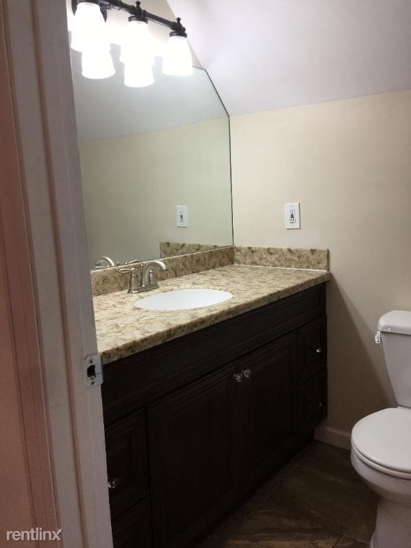 Building Photo - 4 br, 3 bath Apartment - 112 Park Street