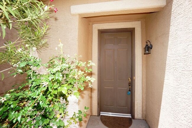 Foto del edificio - Bright, Spacious Living in Julian Ranch