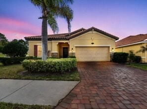 Building Photo - 3987 Sunset Lake Dr