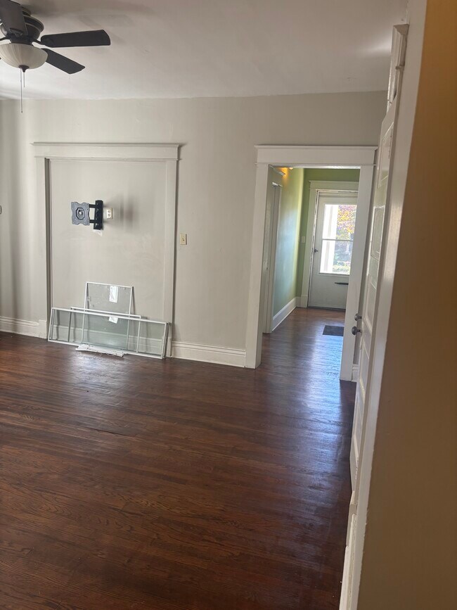 Foto del edificio - 161 N Keats Ave