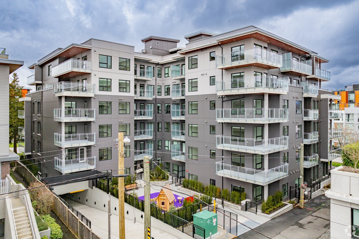 Alternate View - Sterling