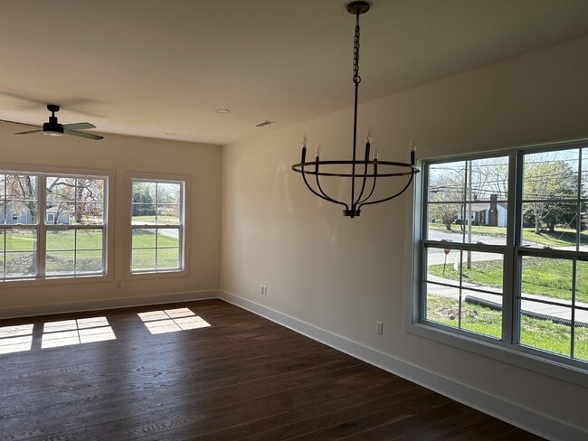 Foto del edificio - "New construction 3-Bed Oasis with Granite...