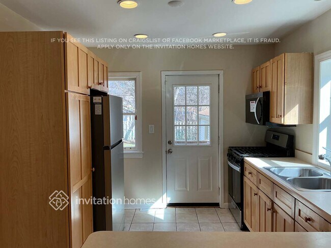 Foto del edificio - 1808 W 187th St