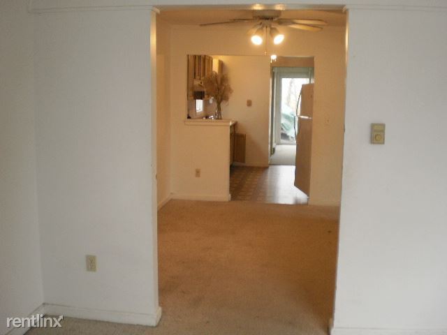 Primary Photo - 3 br, 1 bath Apartment - 169 Elm St B Unit B