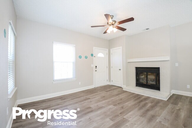 Building Photo - 17704 E Bellewood Dr