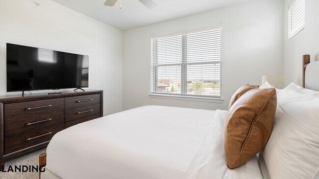 Foto del edificio - 3500 W Colorado Blvd