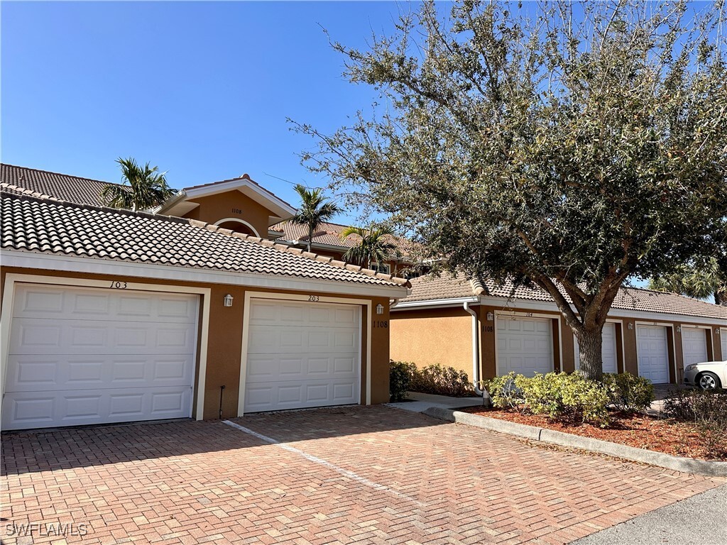 Foto principal - 1108 Winding Pines Circle