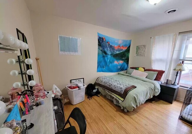 Bedroom 2 - 3017 Garfield Ave