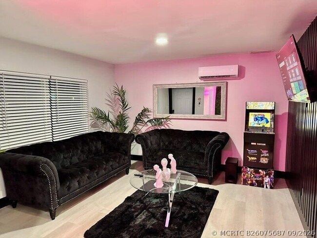 Foto del edificio - 1010 SW 30th St