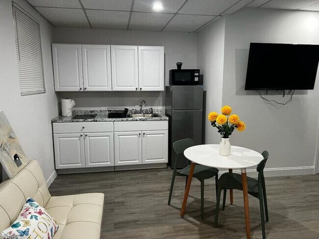 Foto del edificio - 470 SW 7th St