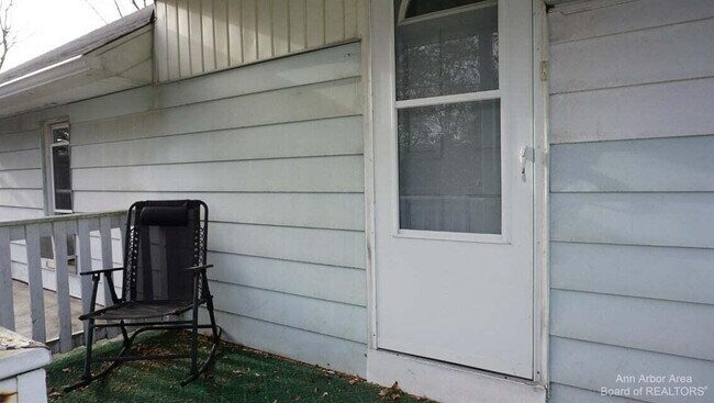 Foto del edificio - 207 W Henry St