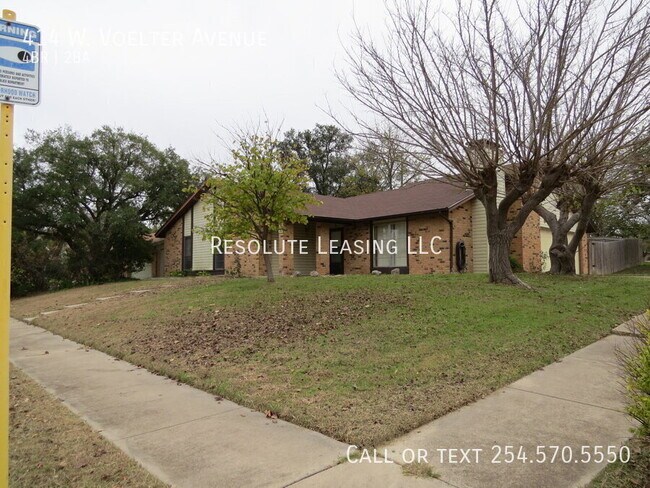 Building Photo - 414 W Voelter Ave