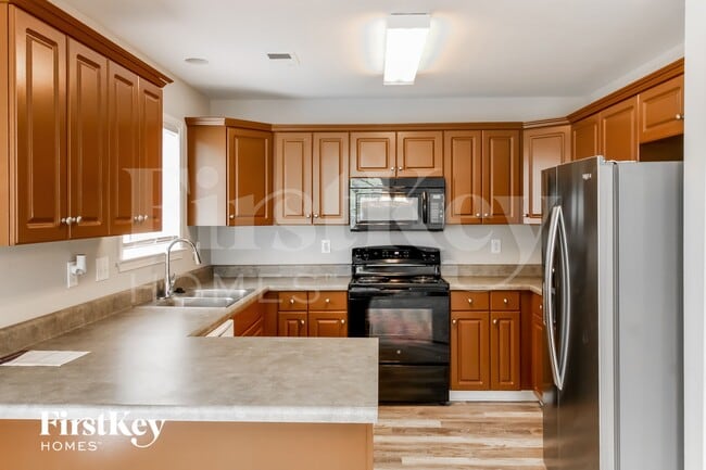 Foto del edificio - 104 Mayfair Ln