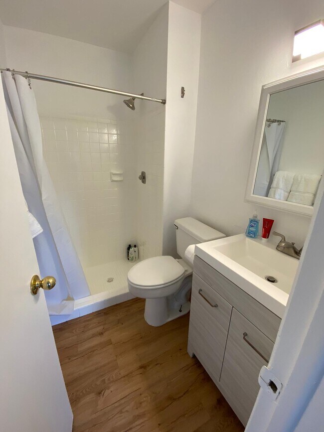 Foto del edificio - 9596 Richmond Cir