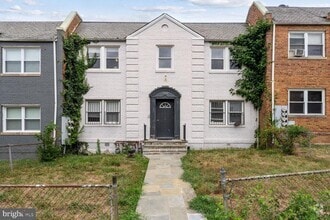 Building Photo - 1222 Meigs Pl NE