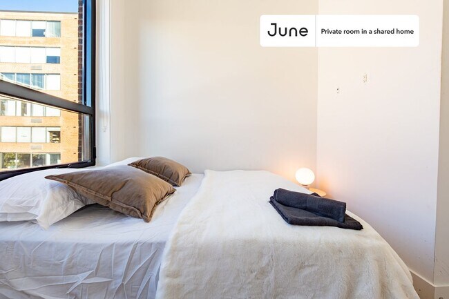 Foto del edificio - Room in Shared 4 bed/2 bath home