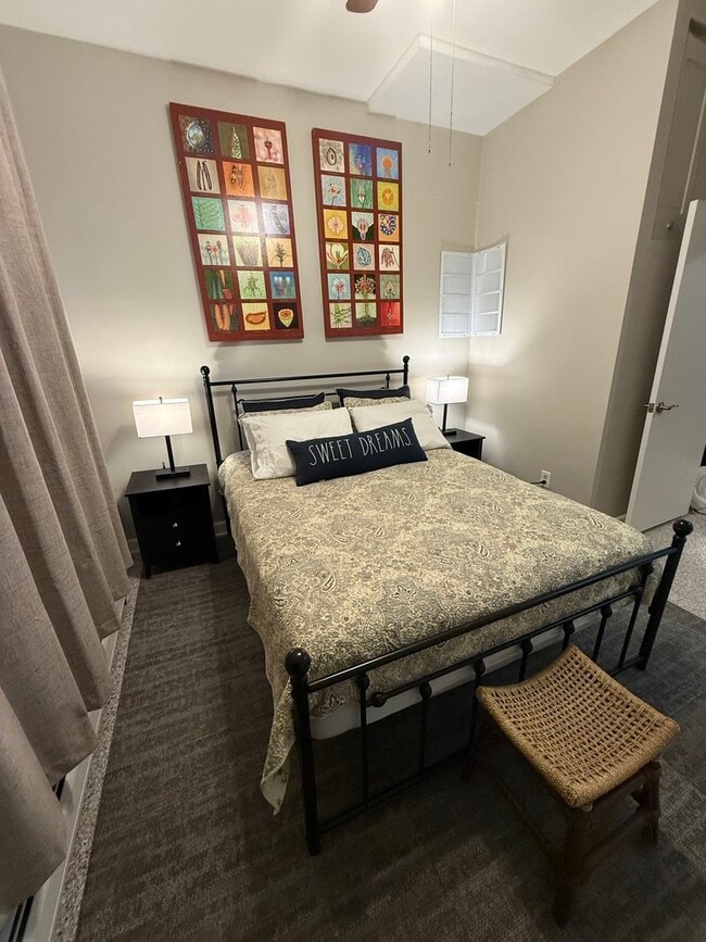 Building Photo - 6010 W Seminole St