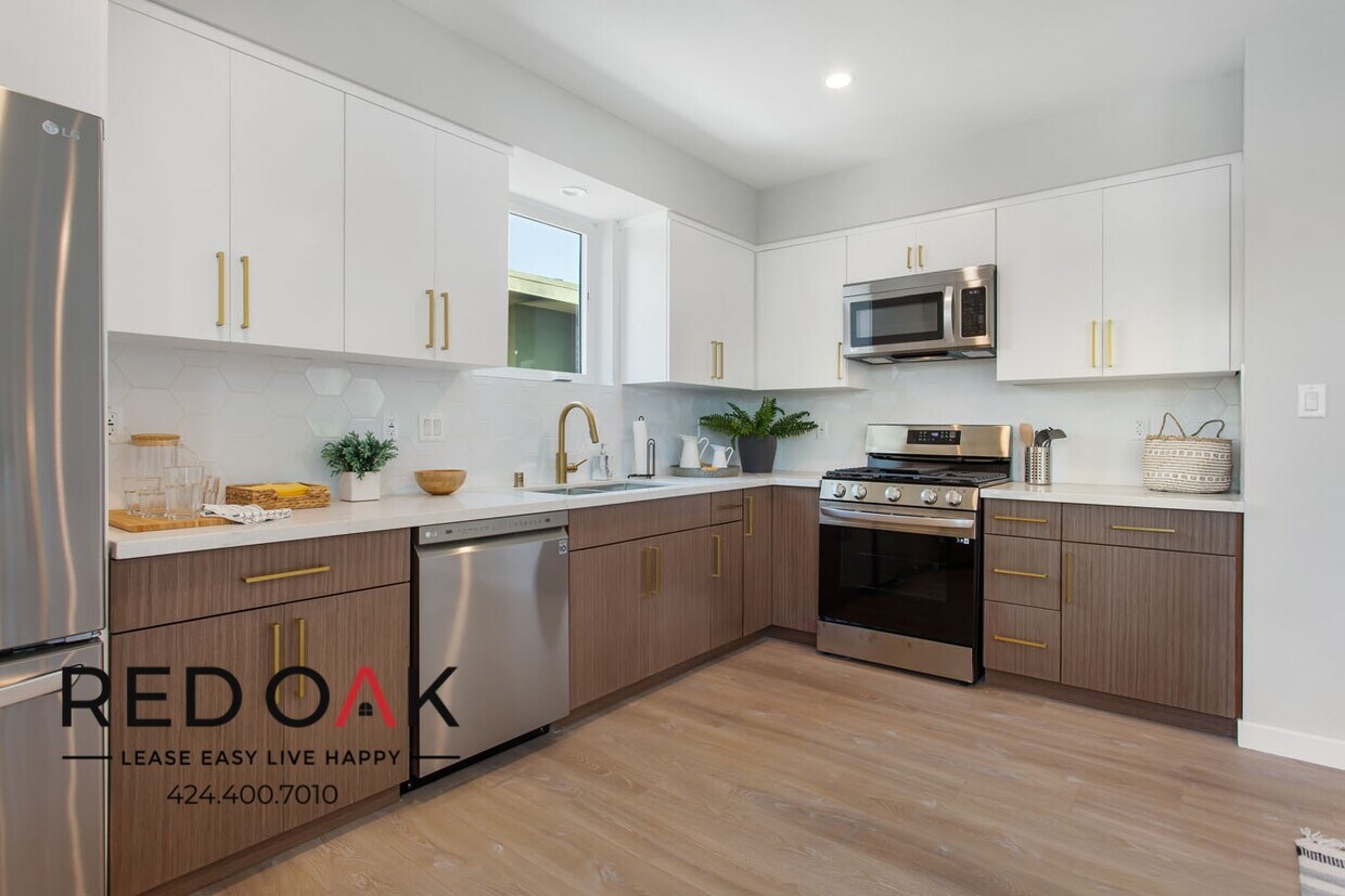 Primary Photo - Brand NEW Developed Bright And Spacious Tw...