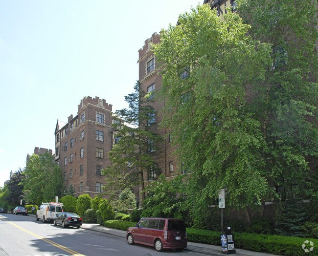 Foto del edificio - Broadpark Lodge