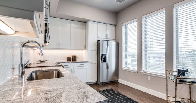 Bright & Modern 1/1 in Houston’s Cultural ... - Bright & Modern 1/1 in Houston’s Cultural ... Apartment