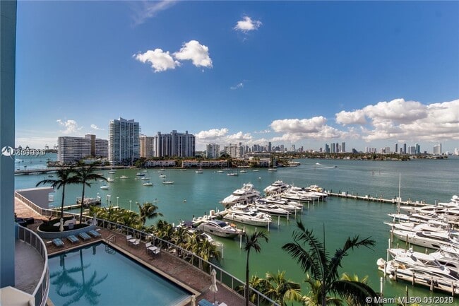 Building Photo - 1800 Sunset Harbour Dr