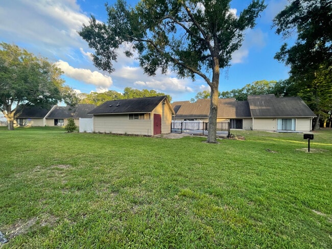 Photo - 2550 W Bird St Townhome