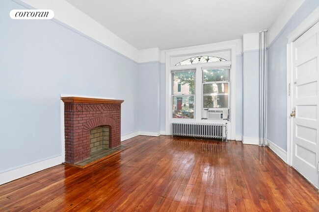 Building Photo - 373 E 29th St