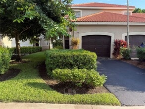 Building Photo - 1601 Sorrento Dr