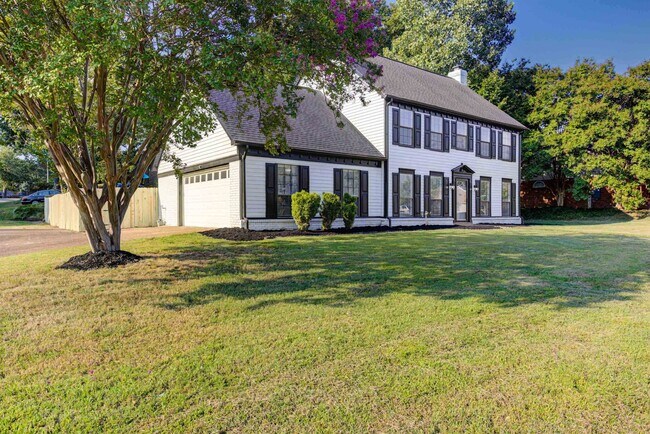 Foto del edificio - 7801 Autumn Creek Dr