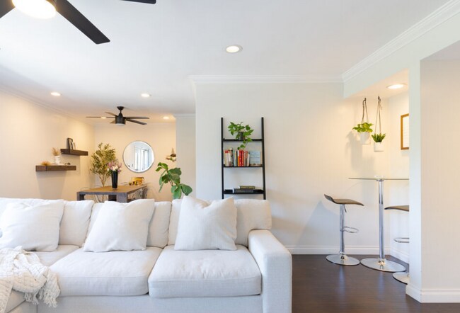 Foto del edificio - 5651 Windsor Way
