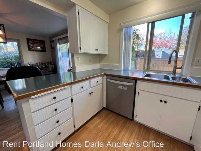 Building Photo - 3 br, 2 bath House - 9400 SW Downing Drive