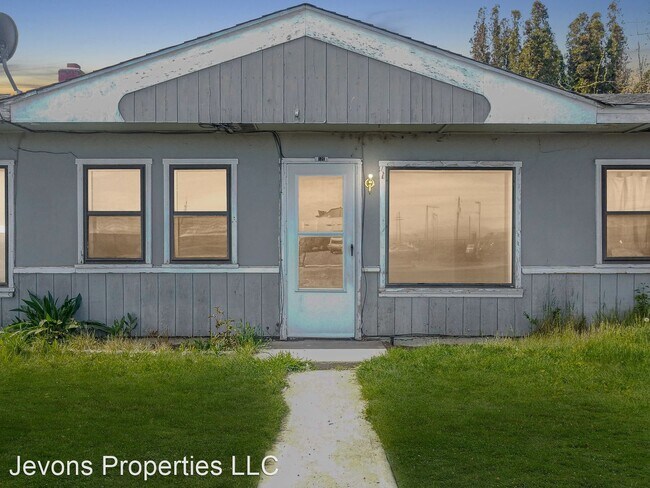 Building Photo - 12 W Washington Ave