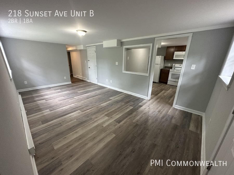 Primary Photo - 2 Bed / 1 Bath Bottom Level Duplex (Availa...