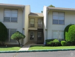 Building Photo - 803 Cardinal Creek Blvd