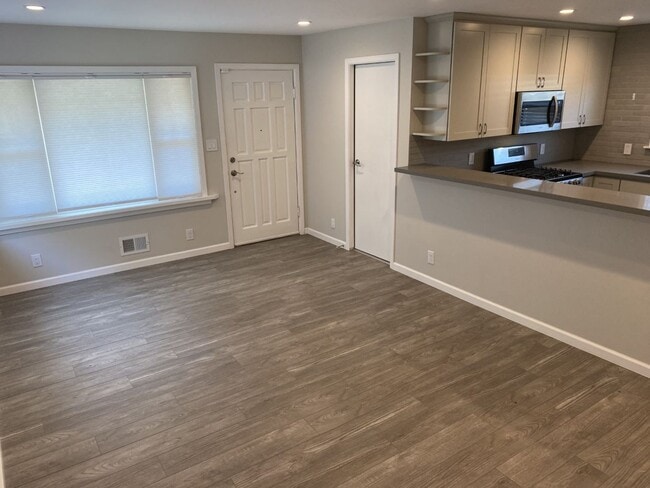 Photo - Cozy 2 Bedroom, 1 Bath, 790 Square Foot Home